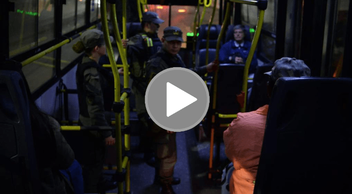 #Videos | Gendarmes fueron desplegados en 40 líneas de colectivos de Buenos&nbsp;Aires