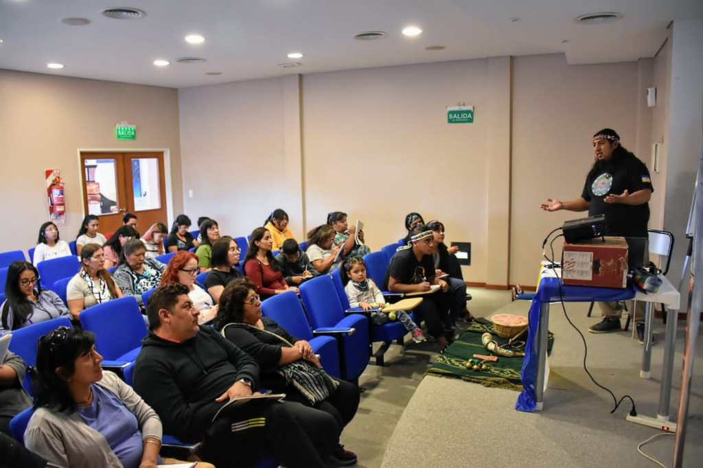 El Municipio de Trelew comenzó taller de lengua&nbsp;mapuche