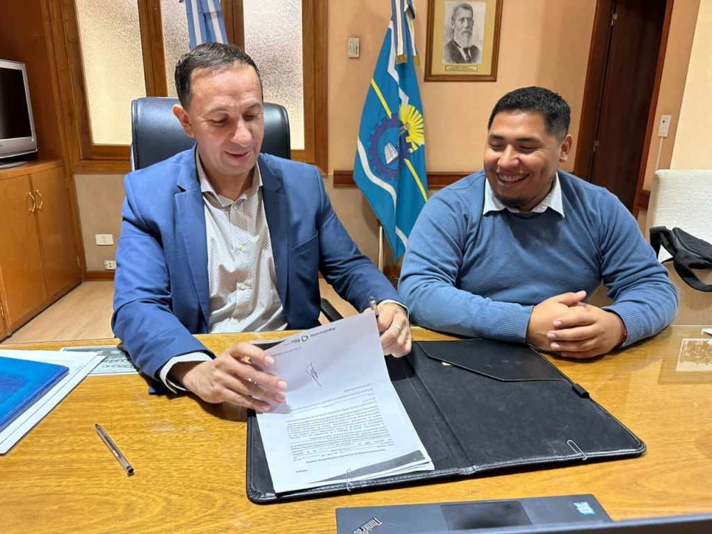 El Municipio de Trelew firmó la adhesión al plan Accesar que beneficiará a las personas con&nbsp;discapacidad