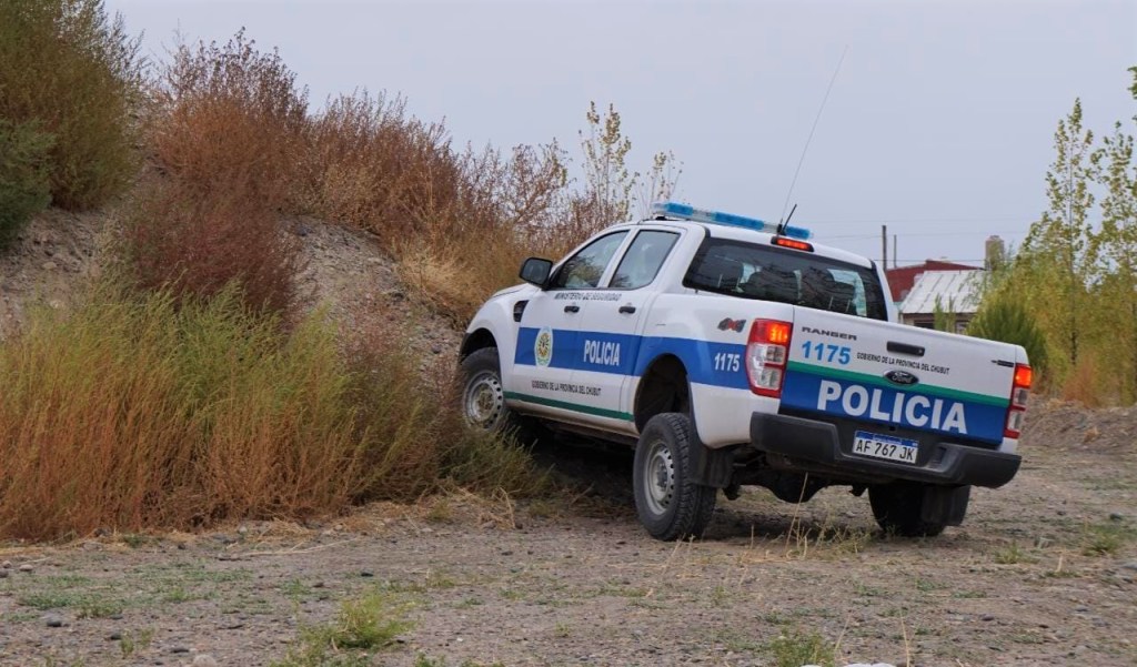 Efectivos policiales de Chubut se capacitaron en el manejo de vehículos&nbsp;4×4