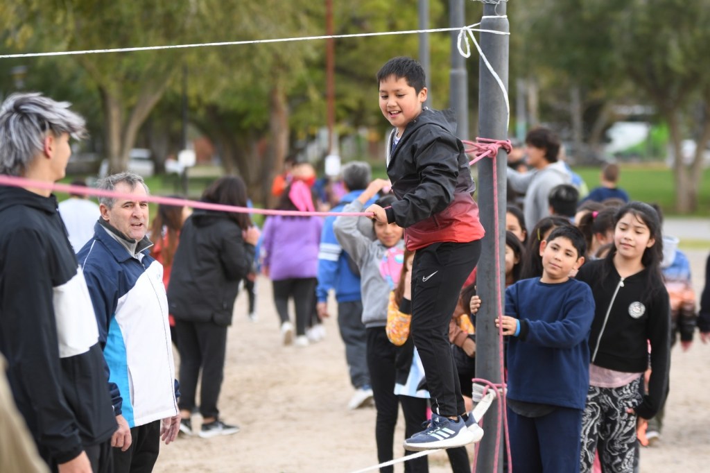 Más de 700 estudiantes disfrutaron de una jornada de Educación Física en Trelew organizada por el Gobierno de la&nbsp;Provincia