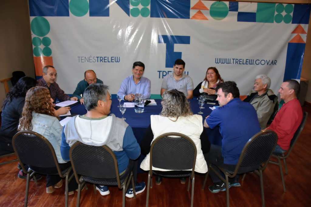 El Municipio de Trelew analiza con los gremios el incremento del salario&nbsp;básico