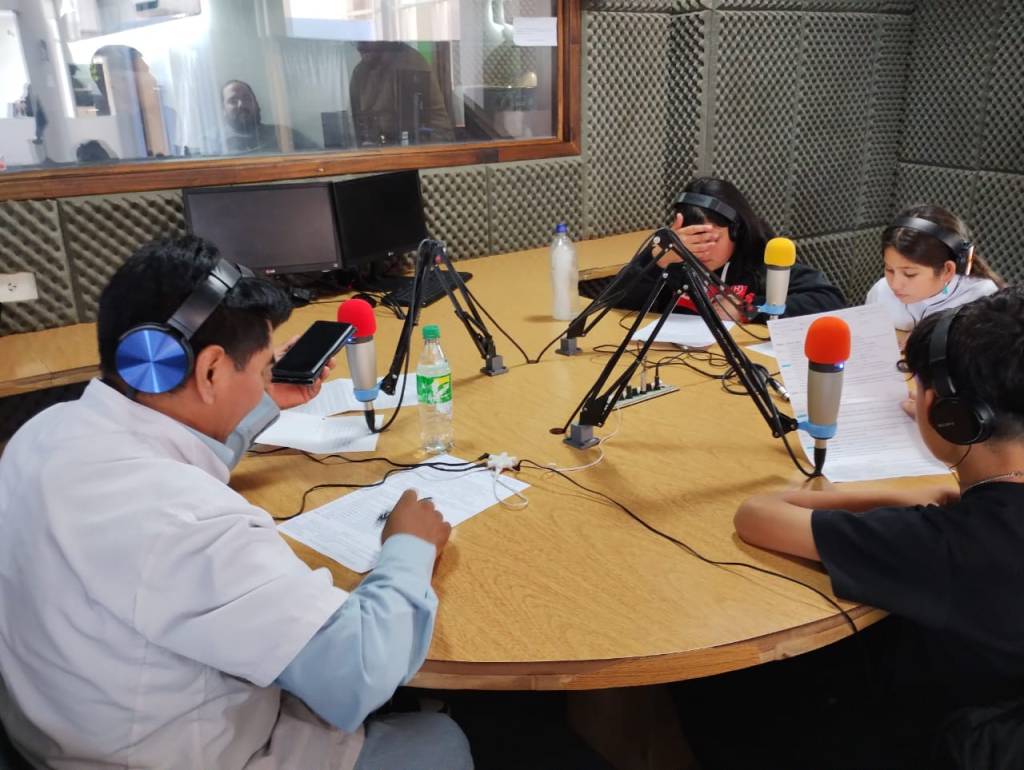 “Aprender con la radio”, un espacio que Radio Ciudad brinda a la formación de alumnos de la Escuela N°&nbsp;195