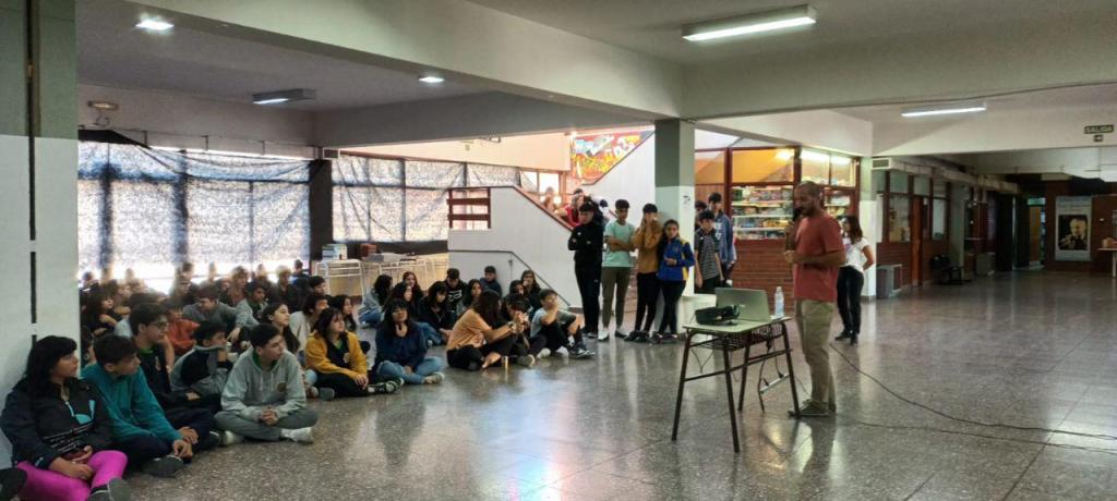 El Municipio de Trelew dictó una nueva charla sobre nutrición en&nbsp;adolescentes