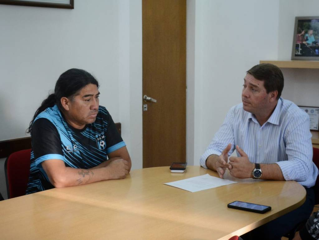 Integrantes de Deportivo Gregorio Mayo se reunieron con el intendente&nbsp;Biss
