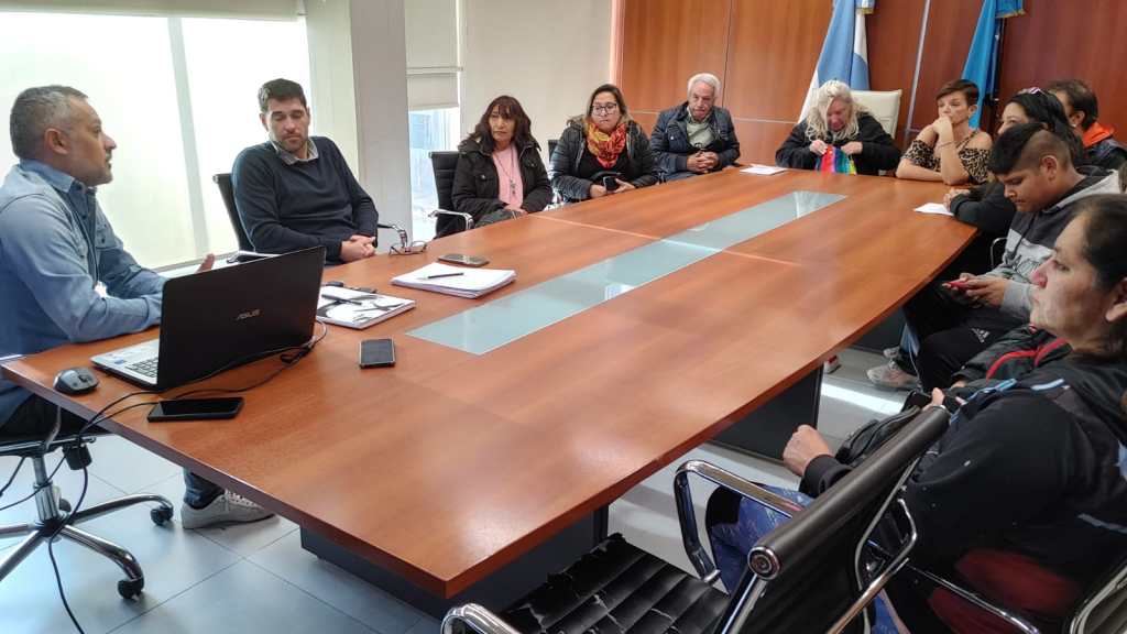 Rawson: El IPV brindó una charla técnica sobre el sistema de construcción ‘steel&nbsp;framing’