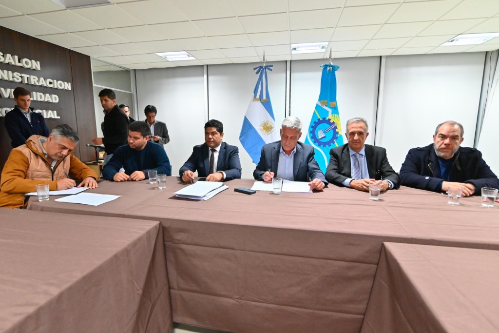 El Gobierno anunció el adelantamiento del aumento salarial de los trabajadores&nbsp;estatales