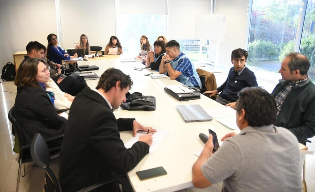 Paritaria: El Gobierno del Chubut mantuvo un nuevo encuentro con&nbsp;docentes