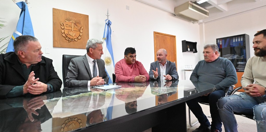 Provincia entregó un aporte económico al Club Bigornia para la adquisición de nueva luminaria&nbsp;led