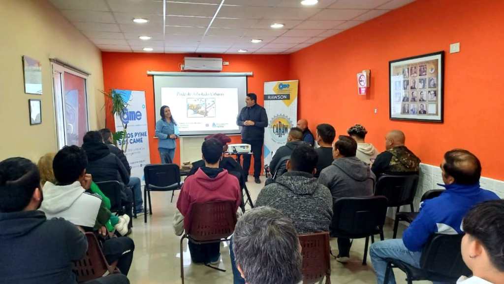 Con gran concurrencia comenzó en Rawson capacitación gratuita en poda de arbolado&nbsp;urbano