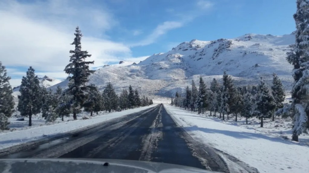 Nevadas: Piden extremar precaución para circular por la Ruta 40 entre Bariloche y El&nbsp;Bolsón