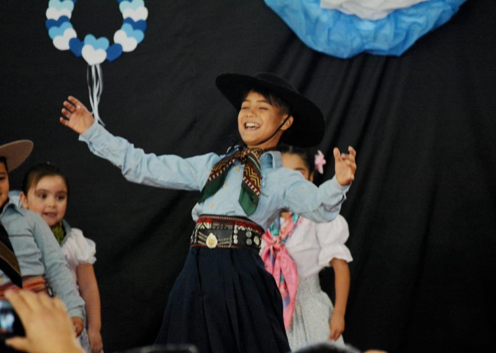 Rawson celebró la Revolución de Mayo con un colorido acto y con un gran locro para la&nbsp;comunidad