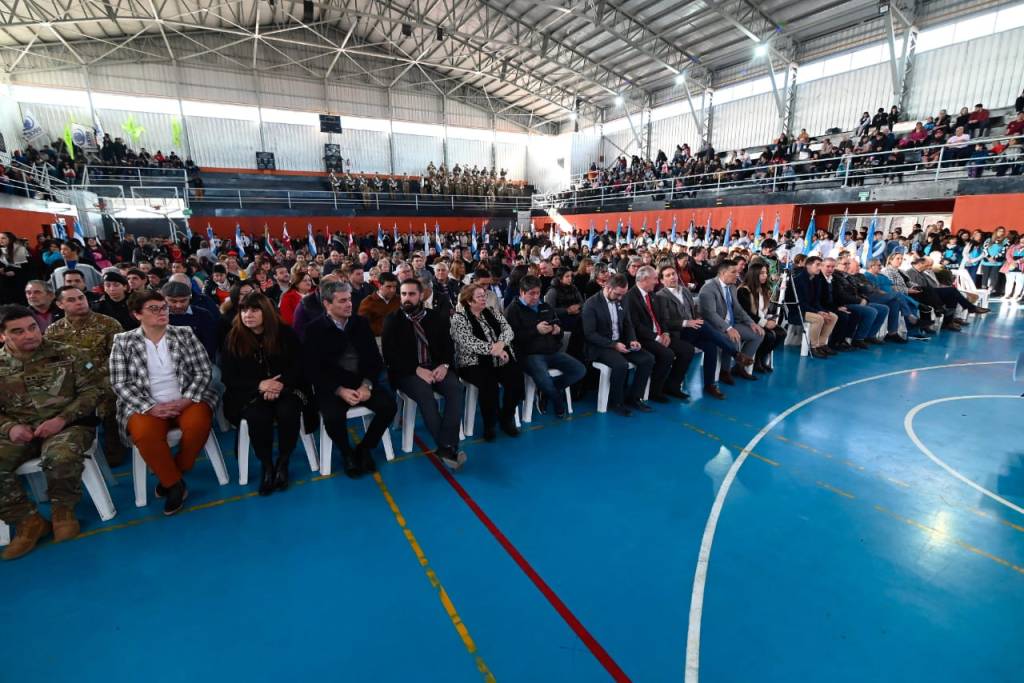 El Gobierno del Chubut acompañó los festejos por el 126° aniversario de Sarmiento 