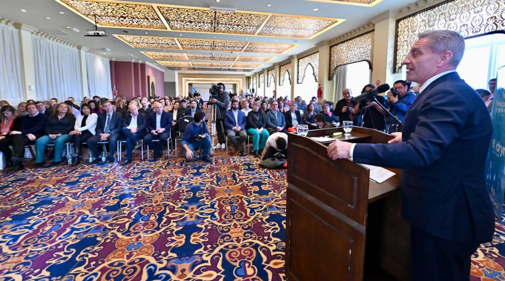 Arcioni inauguró en Puerto Madryn la Temporada de Ballenas&nbsp;2023