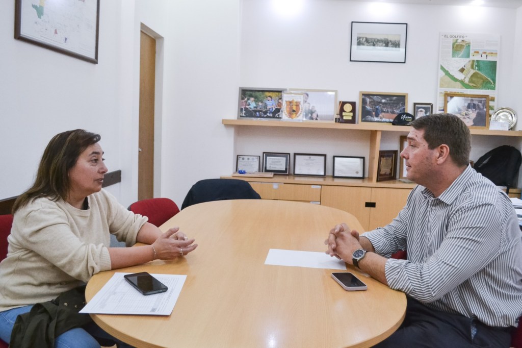 El intendente Biss recibió a la representante de la Escuela de Patín Artístico Mónica&nbsp;Irigoyen