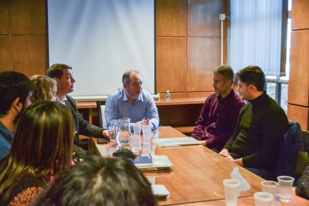 Biss y Grazzini se reunieron con refugiados de la guerra Siria que viven en&nbsp;Rawson