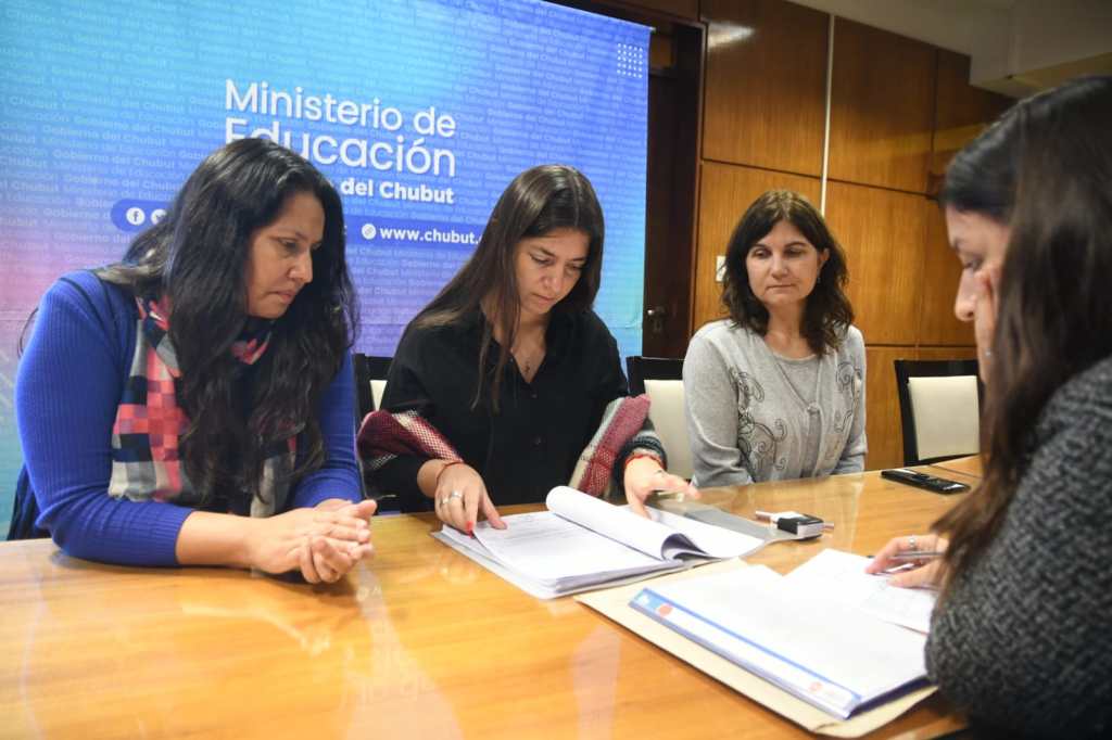 El Gobierno Provincial realizó la apertura de sobres para la refacción de la Escuela N° 720 de&nbsp;Trelew