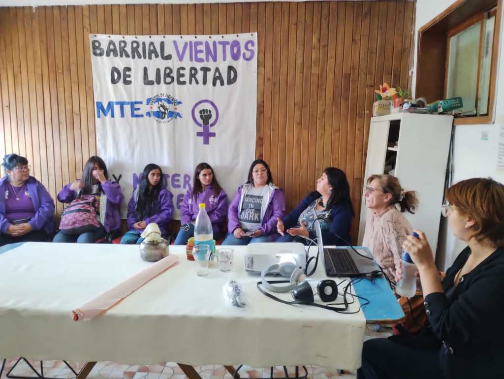 Trelew brindó charla para personas que acompañan a mujeres en situaciones de violencia por razones de&nbsp;género
