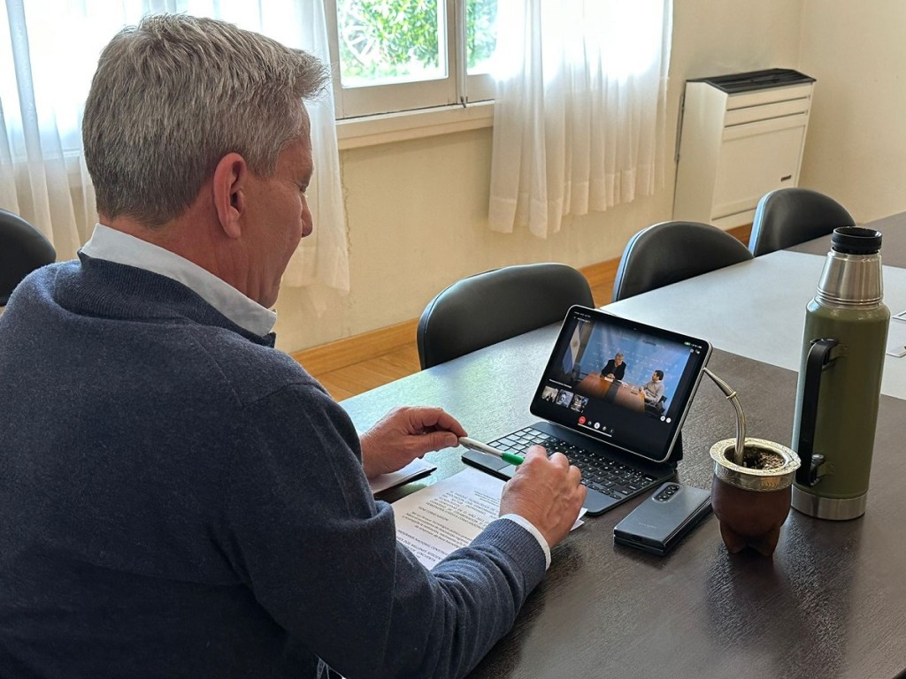 Arcioni junto a Daniel Filmus anunciaron el llamado a licitación para la construcción de la sede del Parque&nbsp;Tecnológico