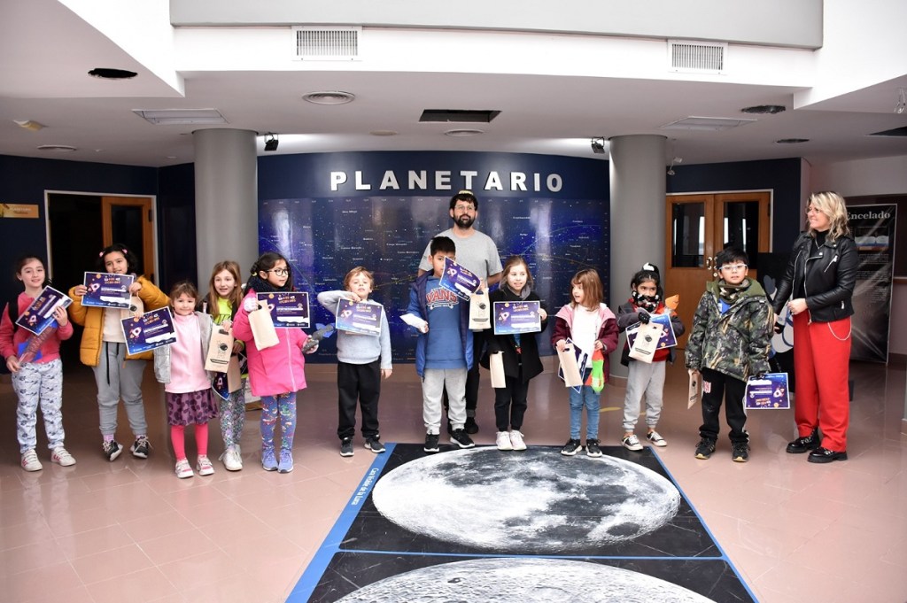 Trelew: se entregaron los primeros certificados del Taller de Miniaficionados a la&nbsp;Astronomía