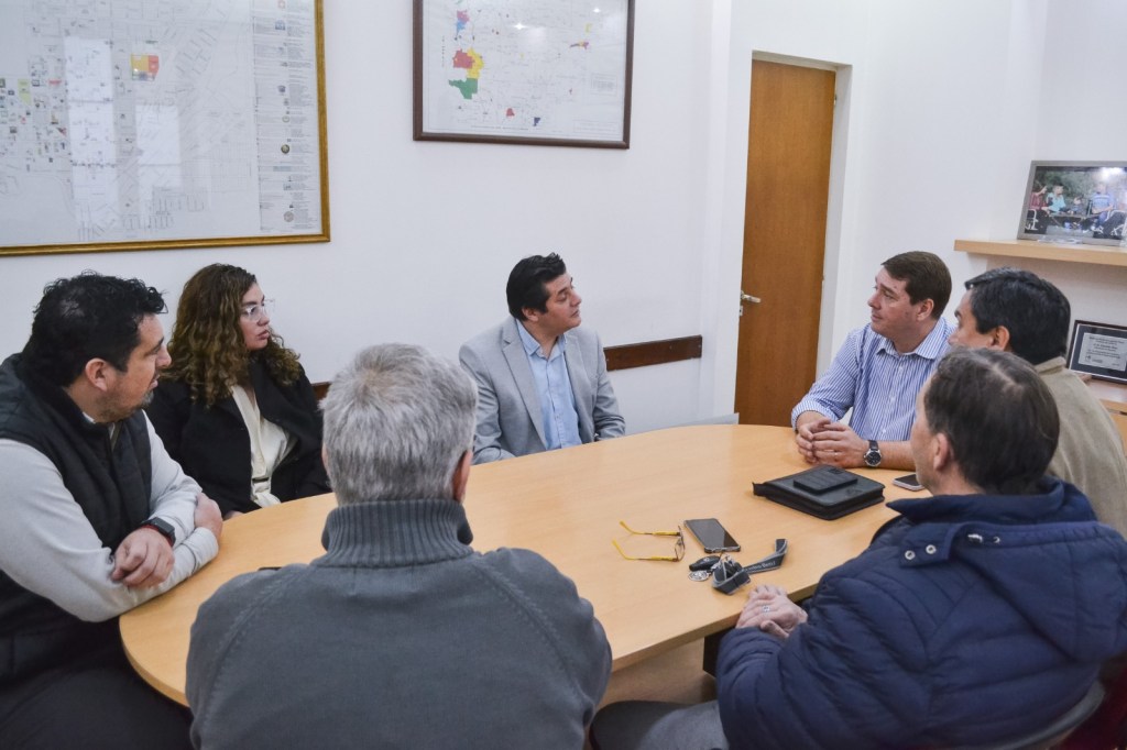 Biss se reunió con el decano de la Facultad de Ciencias Económicas de la UNPSJB para planificar actividades conjuntas vinculados al desarrollo&nbsp;productivo