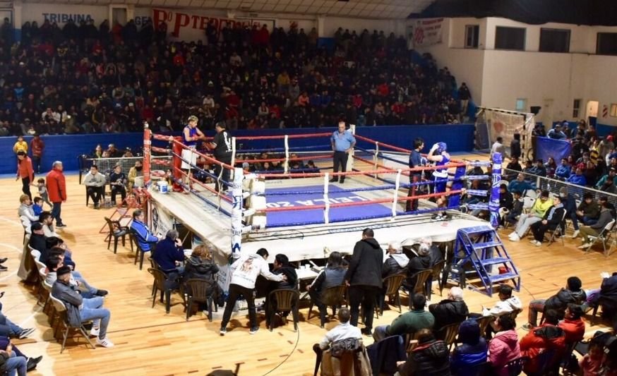 El Municipio de Trelew organiza el cuarto festival del calendario de&nbsp;boxeo