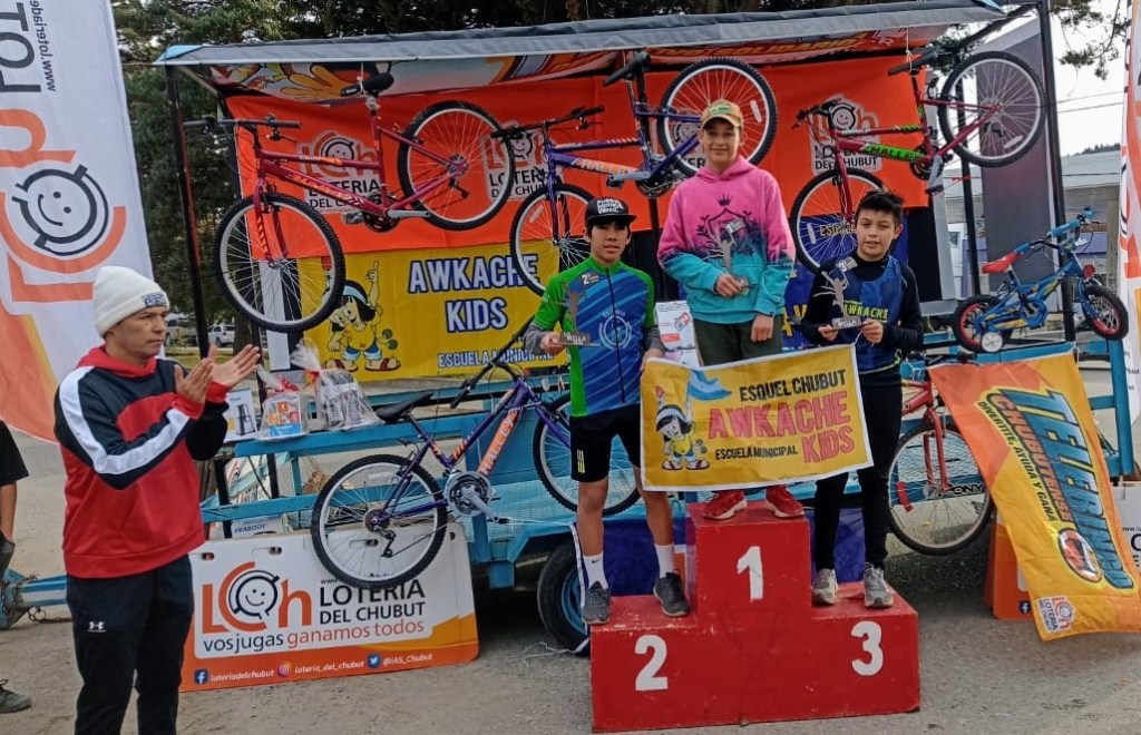 El Gobierno Provincial acompañó la competencia “Milla Urbana”, que reunió a más de 400 corredores en&nbsp;Esquel