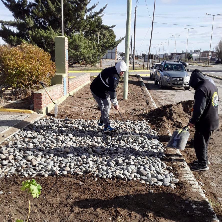 La Municipalidad de Rawson avanza con los trabajos de embellecimiento en diferentes sectores de la&nbsp;ciudad