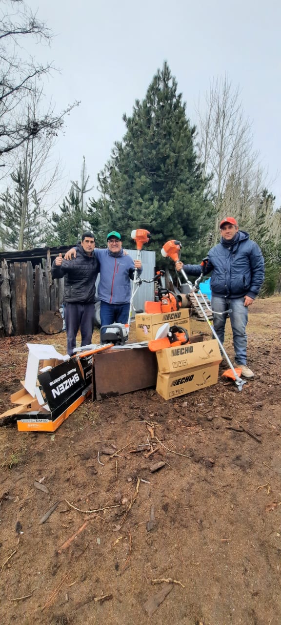 El Gobierno Provincial entregó herramientas a municipios y cooperativas para fortalecer proyectos&nbsp;locales