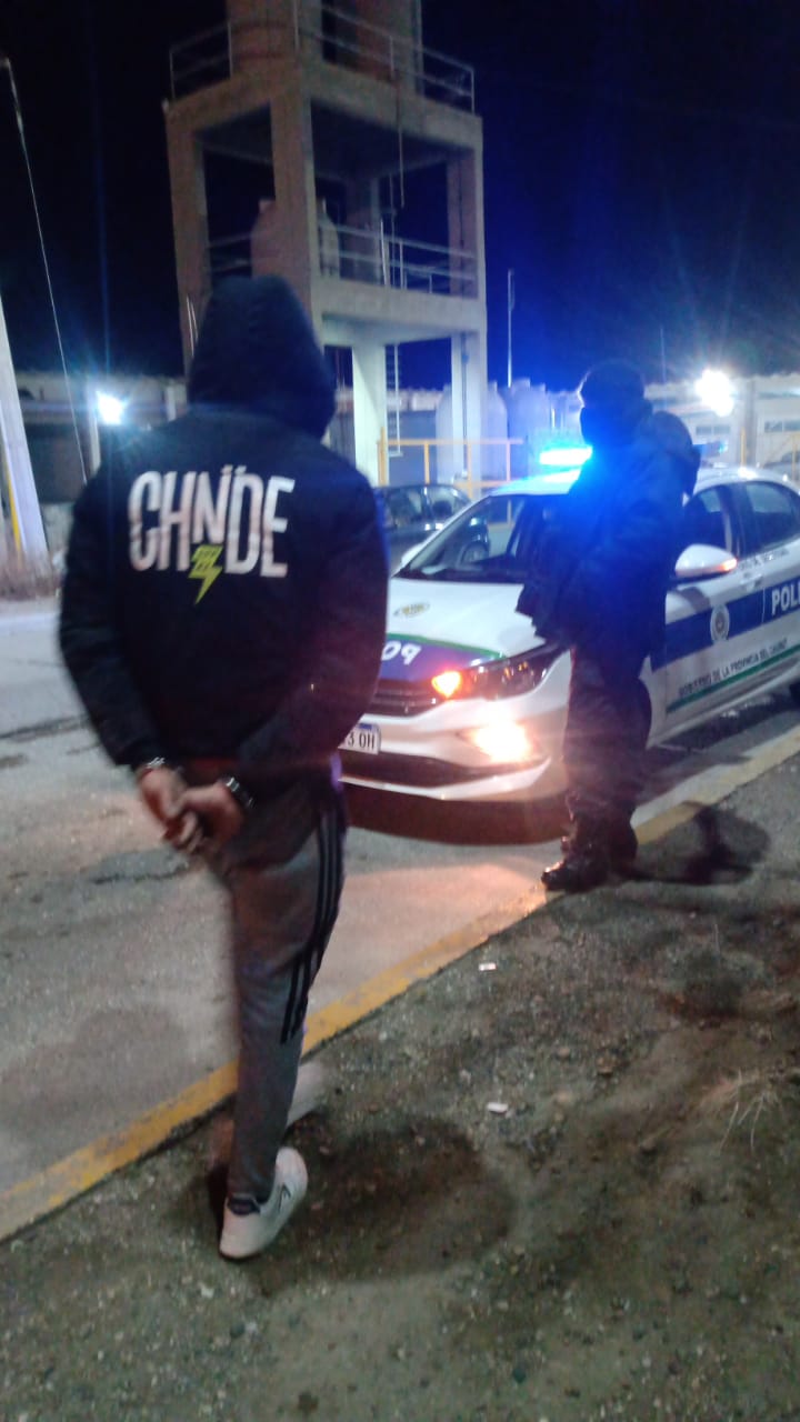 La Policía del Chubut realizó detenciones y desarticuló una banda que vendía sustancias&nbsp;prohibidas