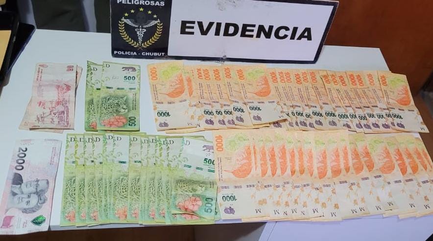 La Policía de Esquel desbarató un puesto de narcomenudeo y secuestró sustancias&nbsp;prohibidas