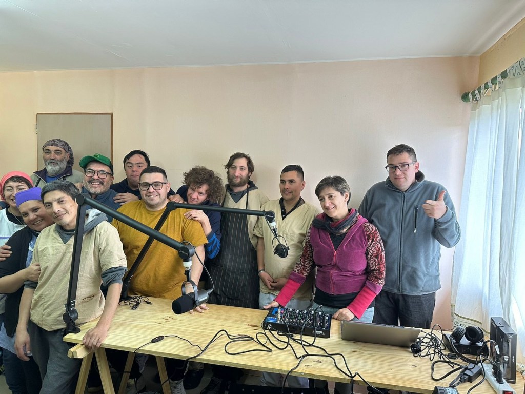 Epuyén: Provincia entregó equipamiento a la Asociación de Padres y Amigos de Personas con Discapacidad