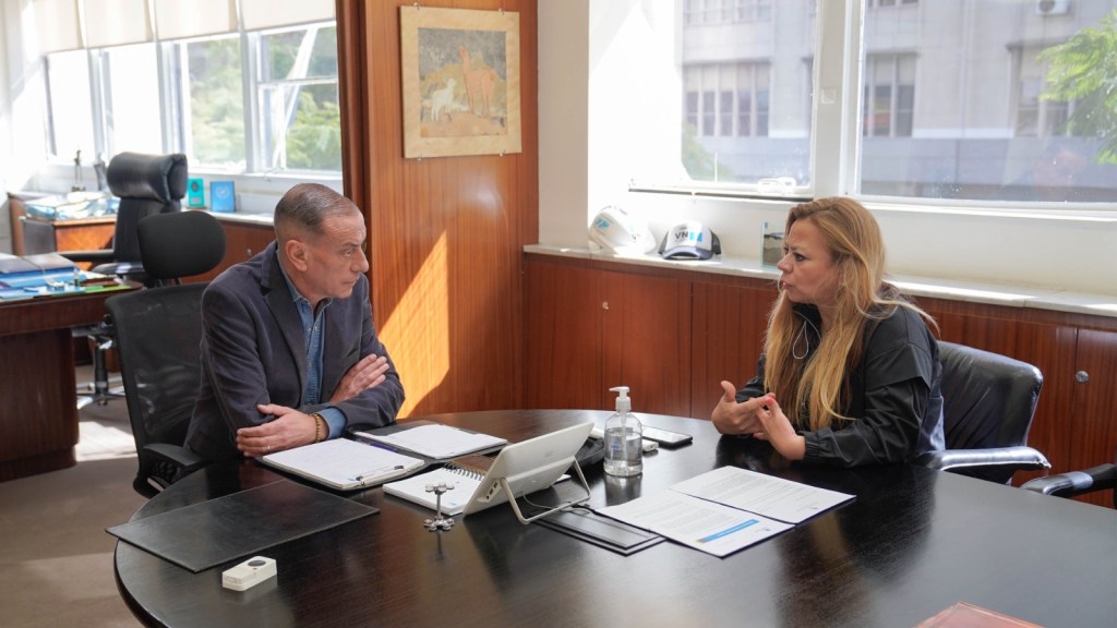 Autoridades del Gobierno Provincial mantuvieron un encuentro con el administrador general de Vialidad Nacional, Gustavo&nbsp;Arrieta