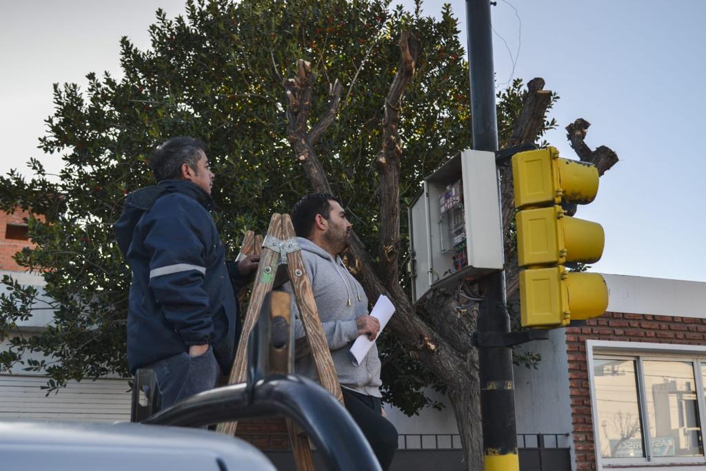 Rawson puso en funcionamiento la “onda verde” en los semáforos de la Avenida 25 de&nbsp;Mayo