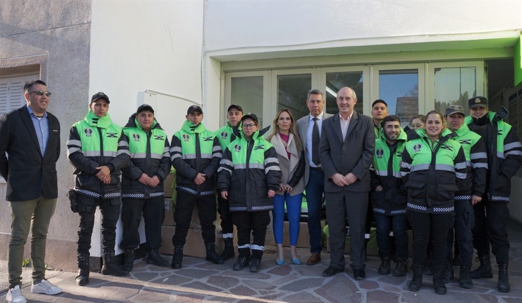 El Gobierno del Chubut entregó equipamiento al personal de Seguridad&nbsp;Vial