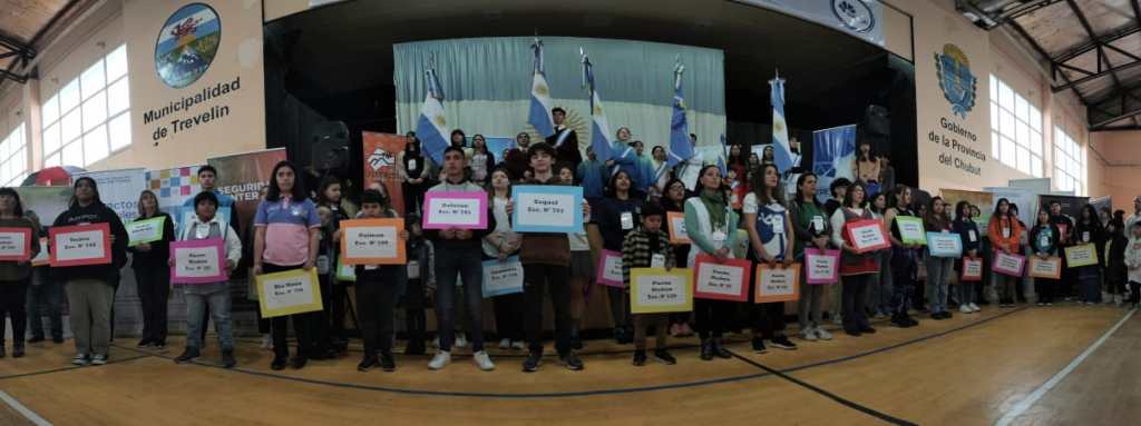 Organizado por el Gobierno del Chubut, 300 personas participaron de la Feria de Ciencias y la Muestra Provincial de Jóvenes&nbsp;Emprendedores