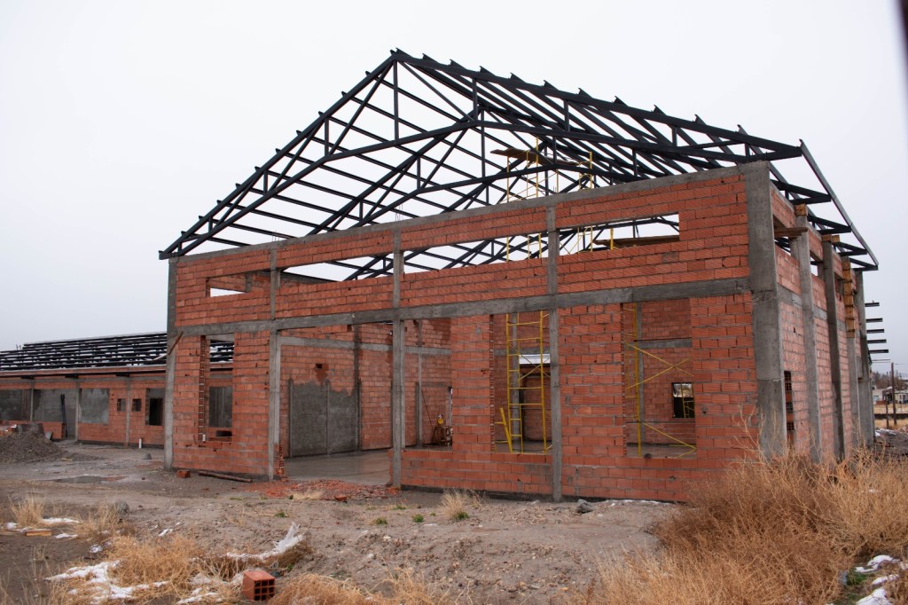 Con una inversión superior a los 124 millones de pesos, Provincia avanza en la construcción de un edificio propio para la Escuela N° 477 de Paso de&nbsp;Indios