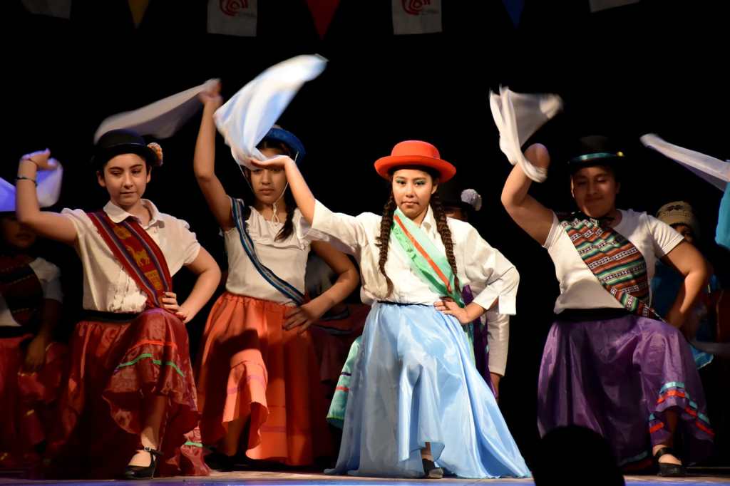 Con entradas agotadas se estrenó «Varieté Primaveral» en el ciclo municipal&nbsp;ExpresArte