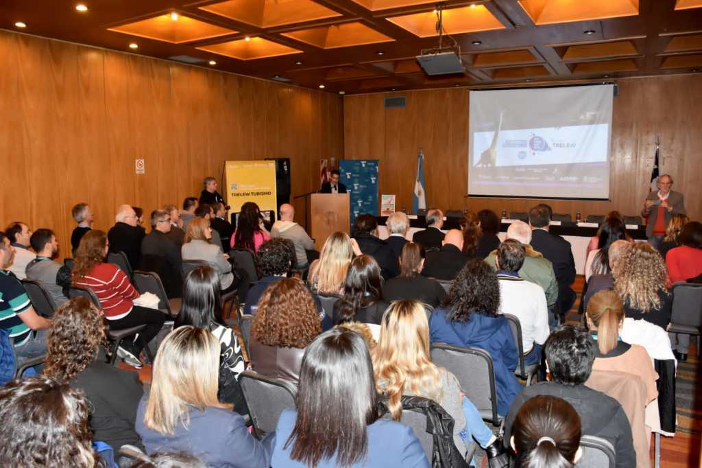Se desarrolla en Trelew el primer Congreso Binacional de&nbsp;Astronomía