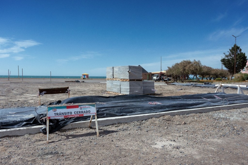 Avanza la construcción de diferentes obras en la calle Artigas de Playa&nbsp;Unión