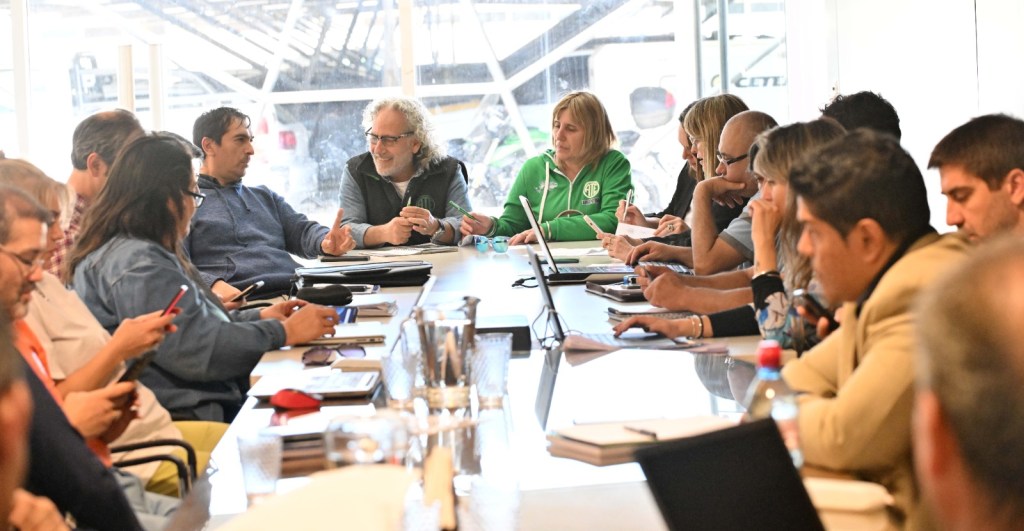 Paritaria: El Gobierno del Chubut mantuvo un encuentro con gremios&nbsp;estatales