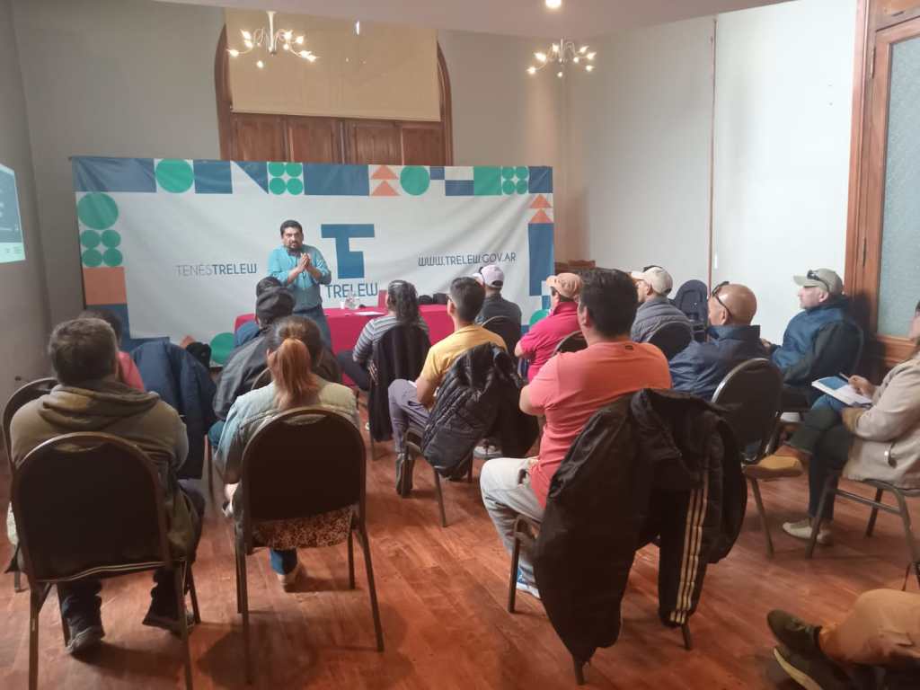 El Municipio de Trelew concretó capacitación para que cooperativas de trabajo puedan acceder a la Obra&nbsp;Pública