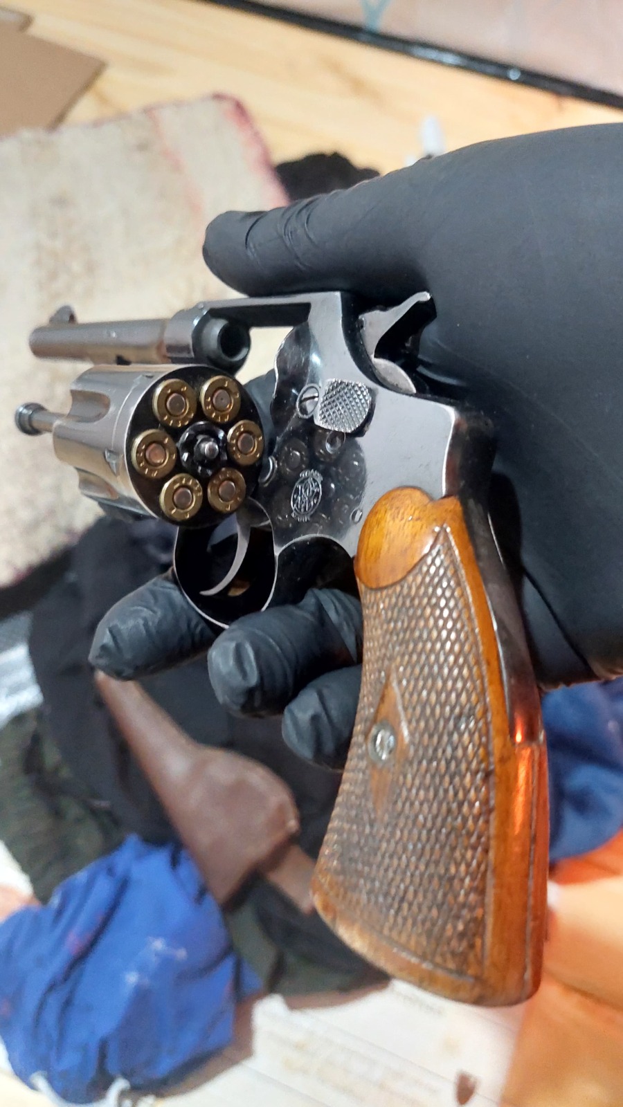 Megaoperativo contra el narcotráfico: La Policía del Chubut desbarató una banda delictiva, secuestró drogas y&nbsp;armas