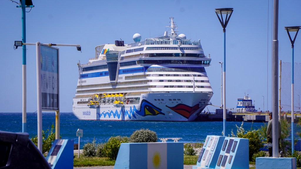 Temporada de cruceros: El buque AIDAsol llegó por primera vez a Puerto&nbsp;Madryn