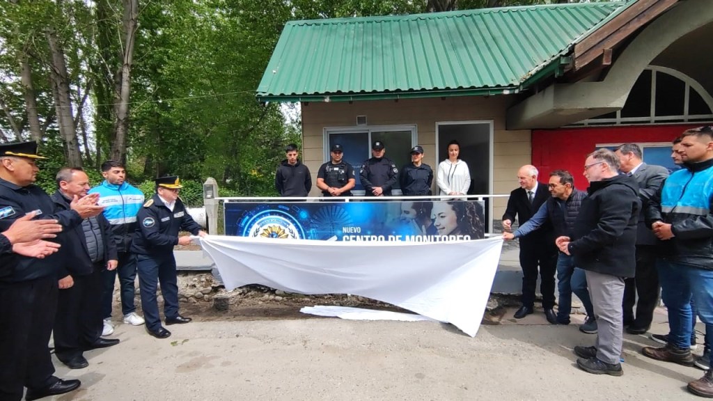 Con una inversión superior a los 9 millones de pesos, el Gobierno del Chubut inauguró el Centro de Monitoreo de Lago&nbsp;Puelo