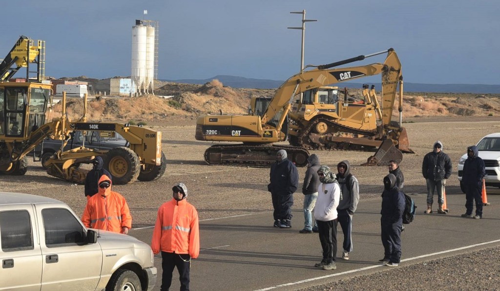 Despidos masivos exponen la avaricia de empresas de construcción en&nbsp;Chubut