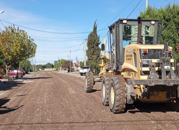 El Municipio ejecuta un eficiente programa de embellecimiento de espacios públicos y repaso de&nbsp;calles