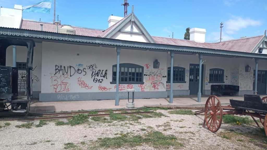 Merino recorrió las obras de restauración en el Museo Regional Pueblo de&nbsp;Luis