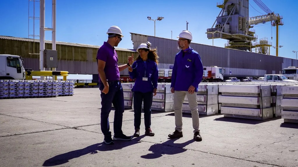 Provincia y Aluar acuerdan estrategias conjuntas para el puerto de&nbsp;Madryn