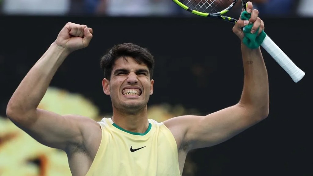 Alcaraz y Medvedev, principales amenazas de Djokovic, avanzan a cuartos en&nbsp;Australia